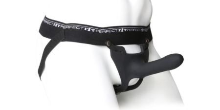 gode ceinture Zoro en silicone noir avec harnais marque Perfect Fit Brand