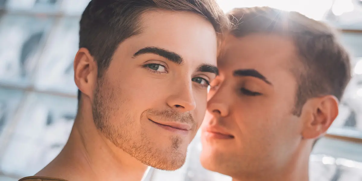 Comment rencontrer un homme pour une première expérience homo ?